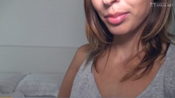 Locura sexual haciéndome la paja al lado de mi primo
