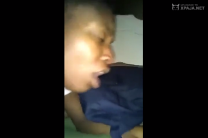 Dejando el toto de una negra jovencita bien ancho vídeo xxx