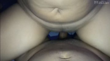 Amiga montando mi gran verga vídeo porno amateur