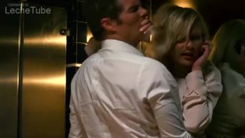 Kirsten Dunst does sex scene talking on the phone