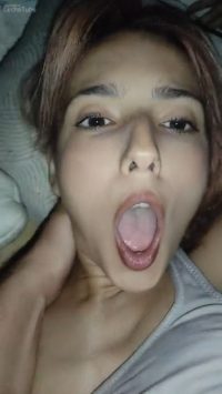 Adolescente flaca después del sexo