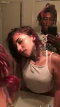 College teen fucking black guy in the bathroom