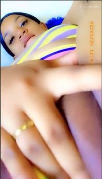 Video intimo filtrado de la dominicana Kyla Bitch masturbandose