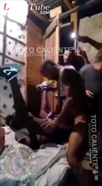 El viejo casi se muere cuando se viene