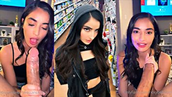 Emily Willis Chupando La Polla De Ricky Johnson